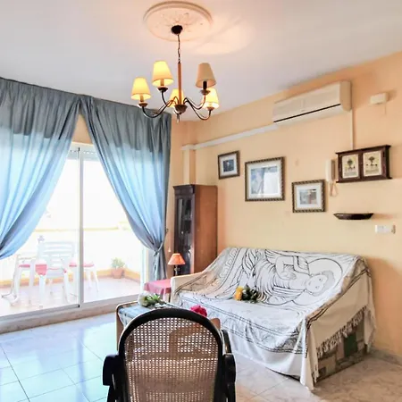 3 Bedroom Awesome In *
