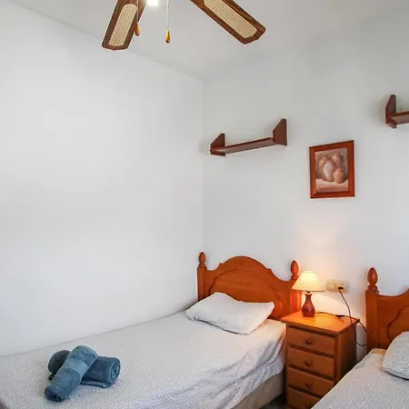 3 Bedroom Awesome In Apartment