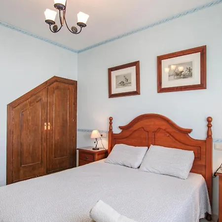 Apartment 3 Bedroom Awesome In
