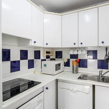 3 Bedroom Awesome In *