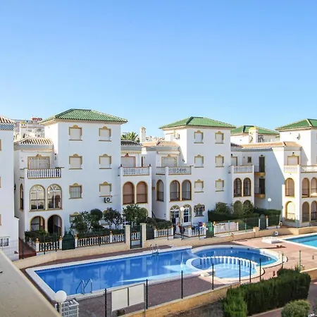 3 Bedroom Awesome In Apartment